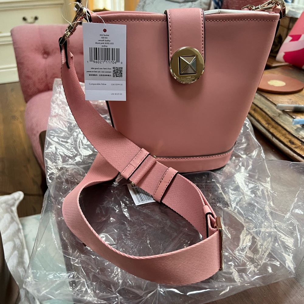 Kate Spade small pink crossbody purse - NWT